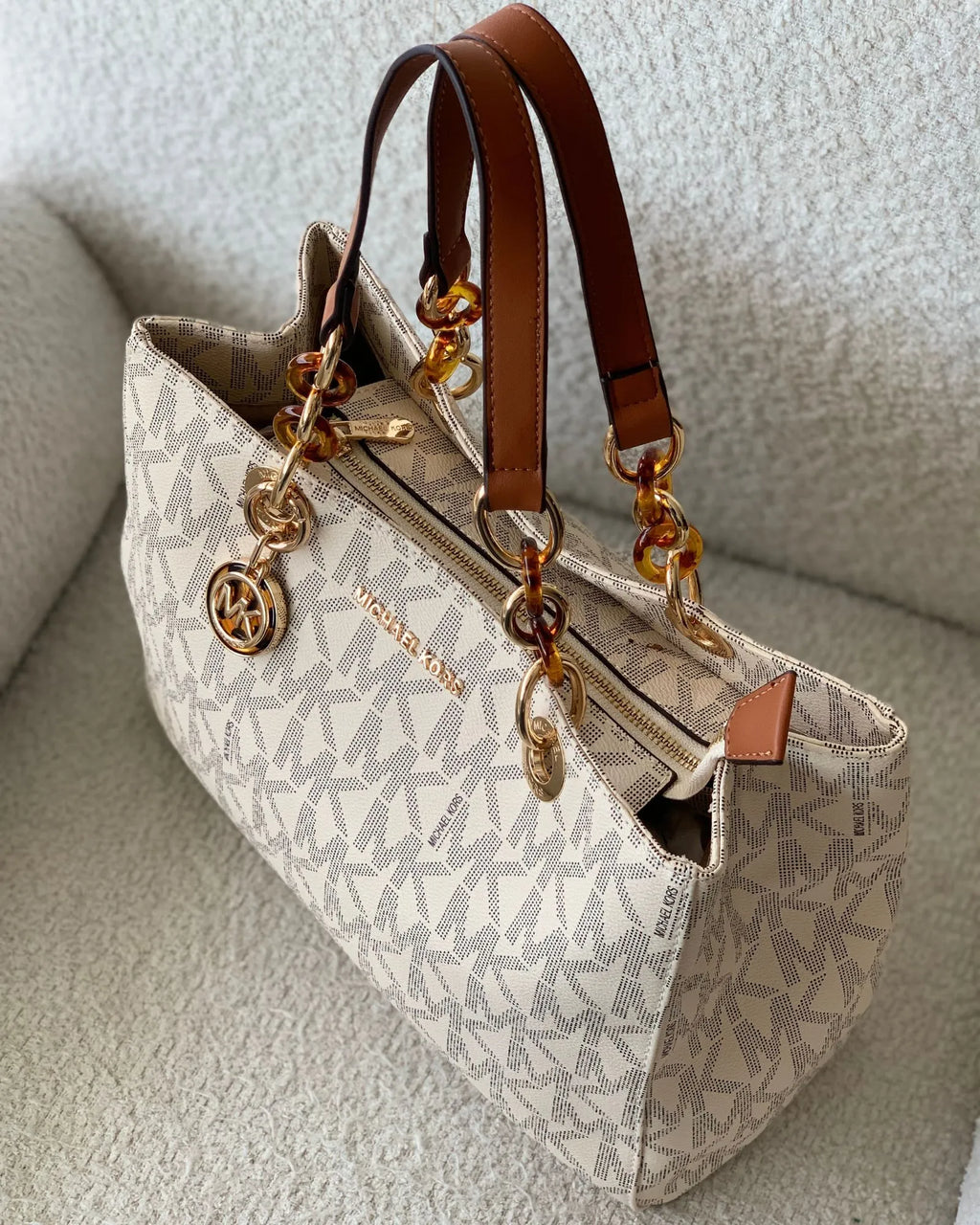 MK CARTERA MANIJA CAREY