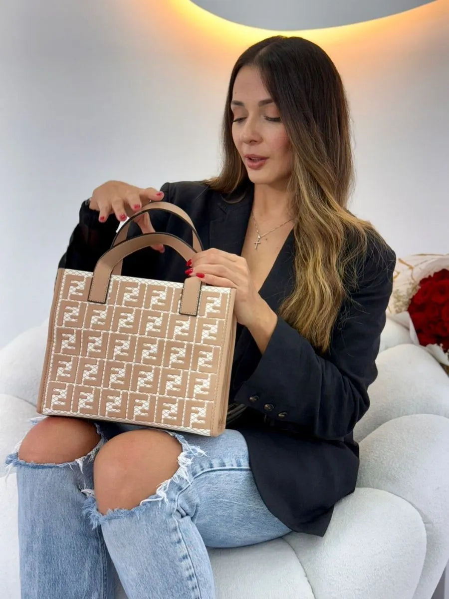 CARTERA DE MANO
