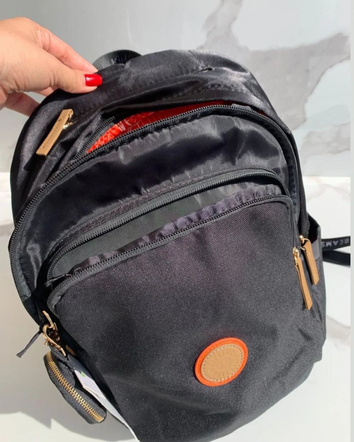 MORRAL DAMA