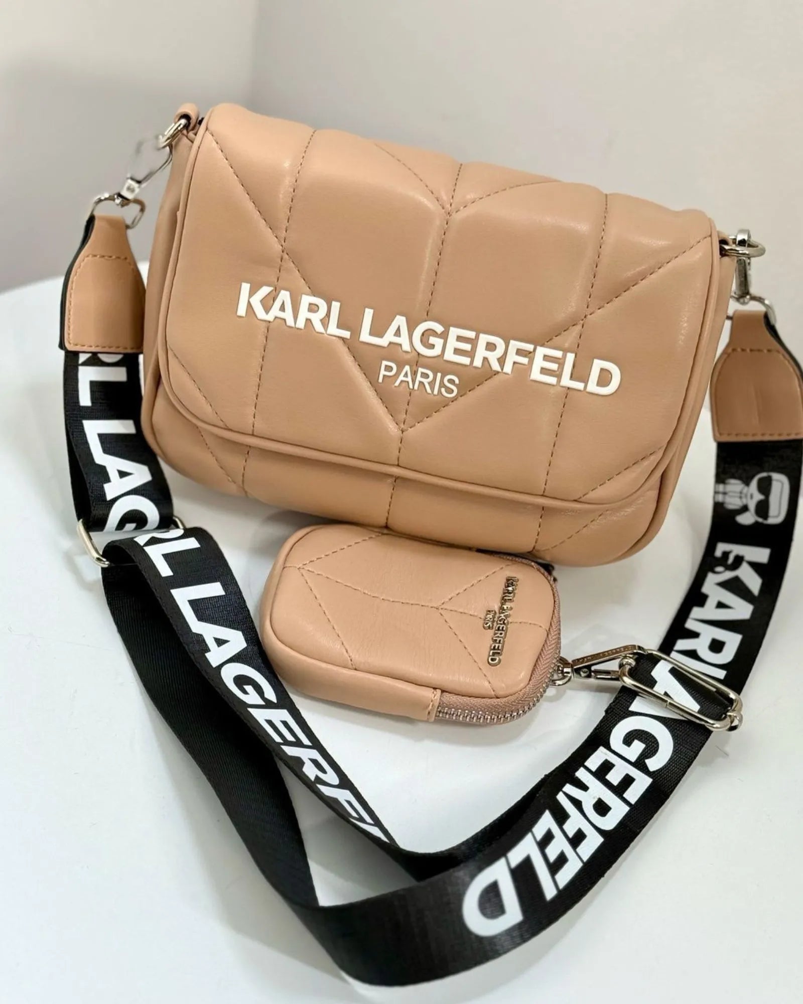 MANOS LIBRES CON MONEDERO