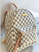 CUADROS BEIGE
