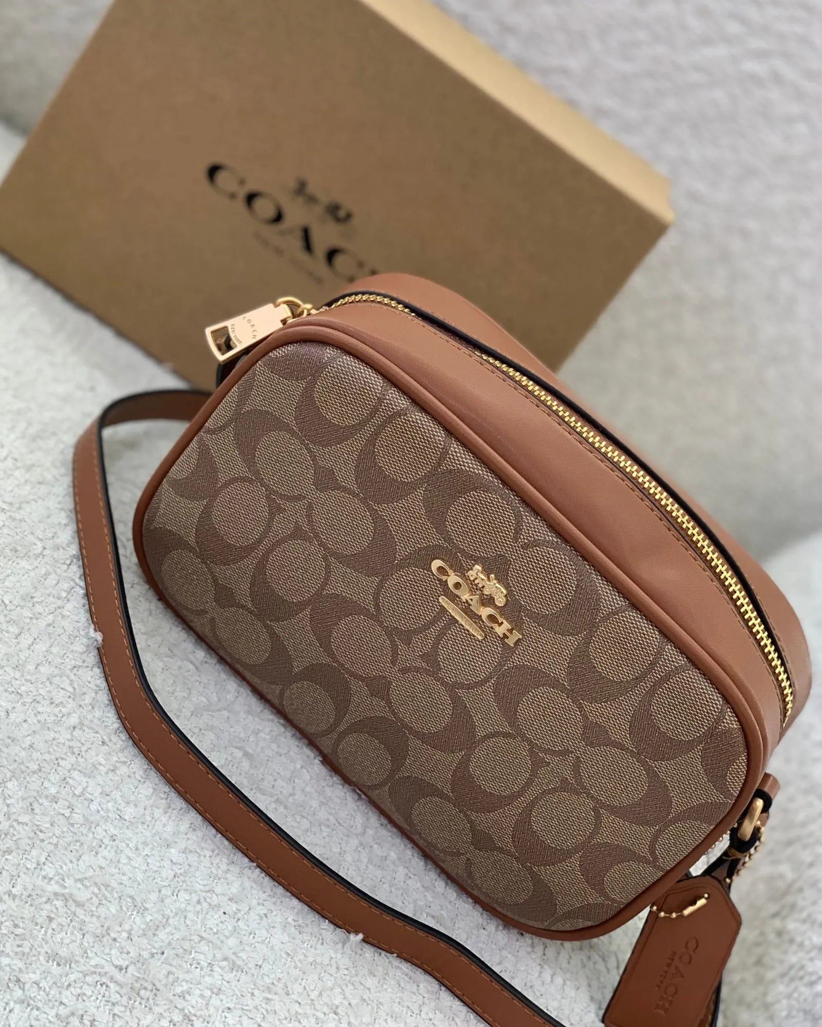 Coach Elegance Classic