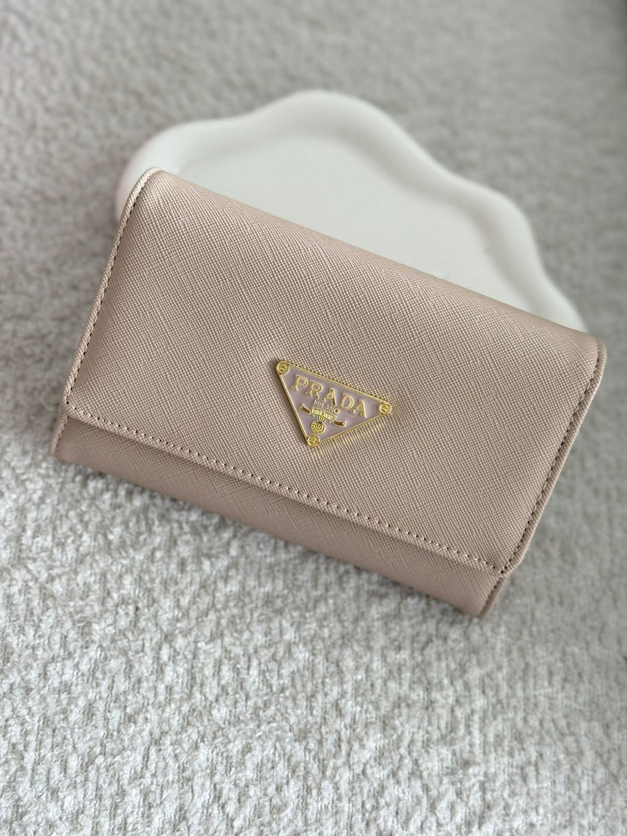 Billetera Prada Placa M