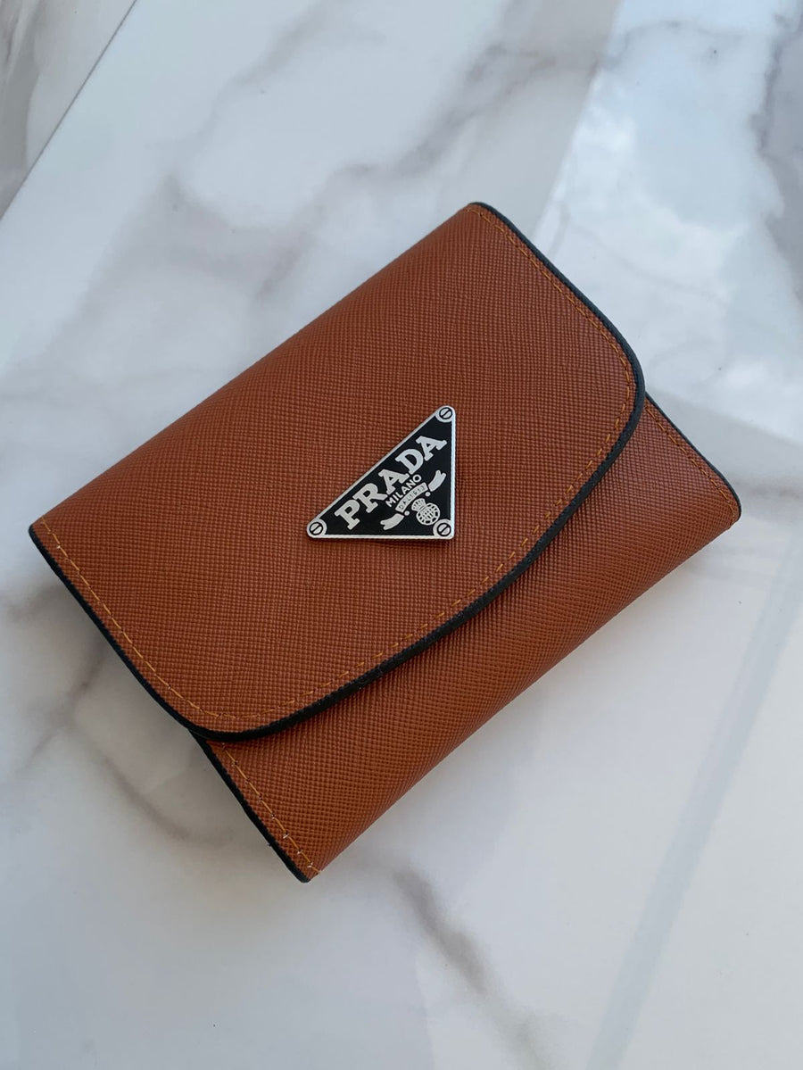 Billetera Prada Cuero
