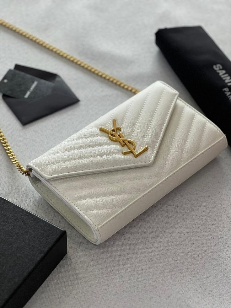 CARTERA LOUVRE YSL